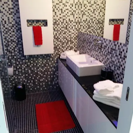 לינה וארוחת בוקר Le Manoir De Champlan